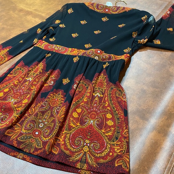 Cute fall top - Picture 5 of 6